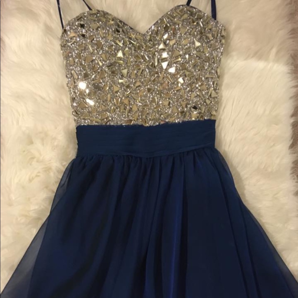 La femme dress size 2
